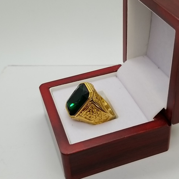 Mans ring - Picture 2 of 7